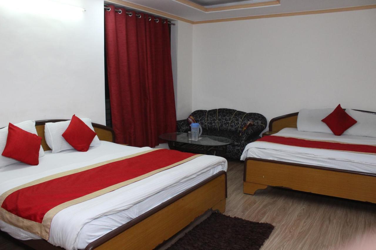 Hotel Dolls Inn Nainital Eksteriør billede